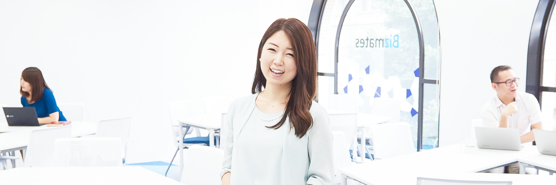 営業部　服部 友希